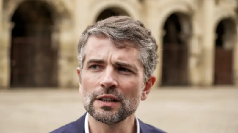 Municipales 2026 à Nîmes : Julien Plantier dévoile son projet pour les halles et la fiscalité