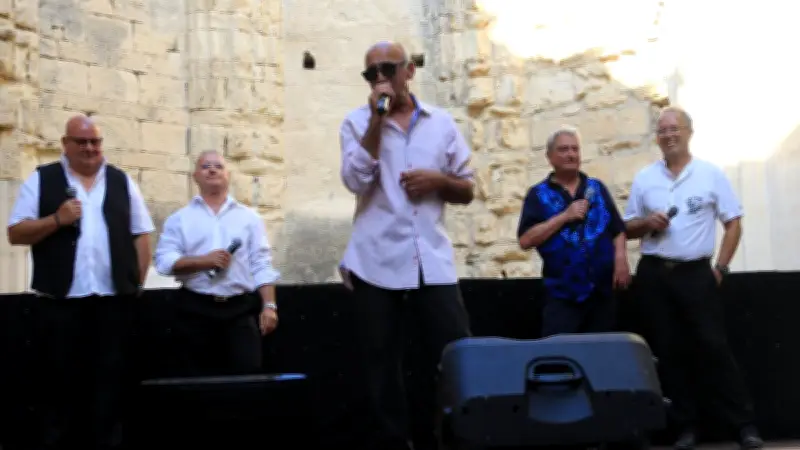 Musicool fait revivre les années 80 à Gigean avec un spectacle de variété française