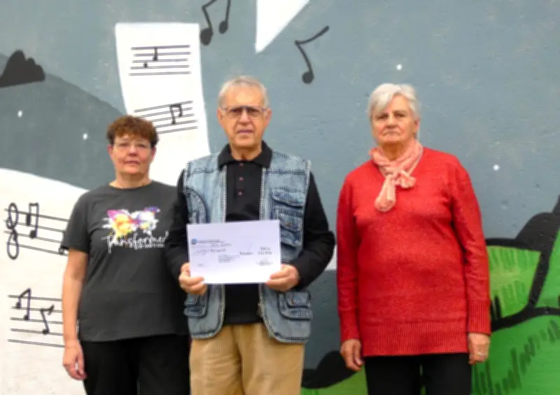 Mussidan : les locataires du Clos des Musiciens offrent 1 000 € à la recherche contre le cancer