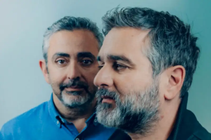 Nakache et Toledano ressuscitent les années Mitterrand dans 'Juste une illusion'