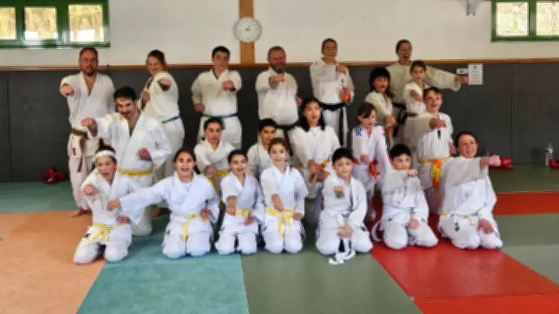 Nancy Garcia, championne de karaté, inspire les jeunes sportifs en Lozère