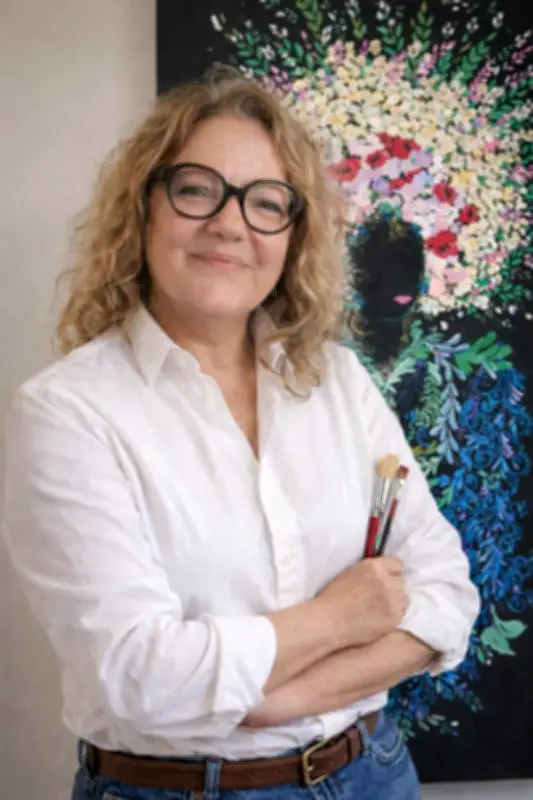 Nathalie Sougnoux expose « De fil en gouache » : un dialogue entre héritage et création