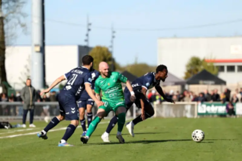 National 2 : La Roche-sur-Yon face à un défi crucial à Bayonne et Saint-Malo