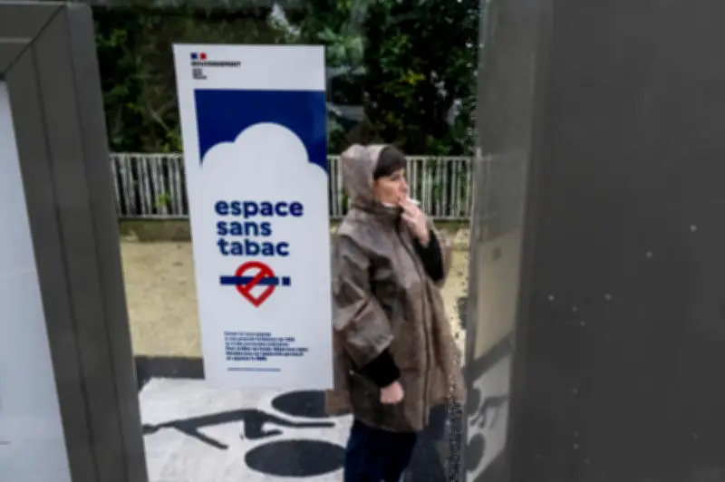 Netflix condamné à 250 000 euros d'amende pour publicité illicite du tabac