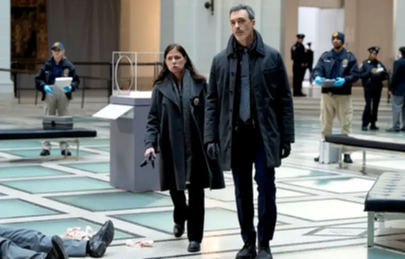 New York Police Judiciaire revisite le vol du Louvre et la restitution d'art