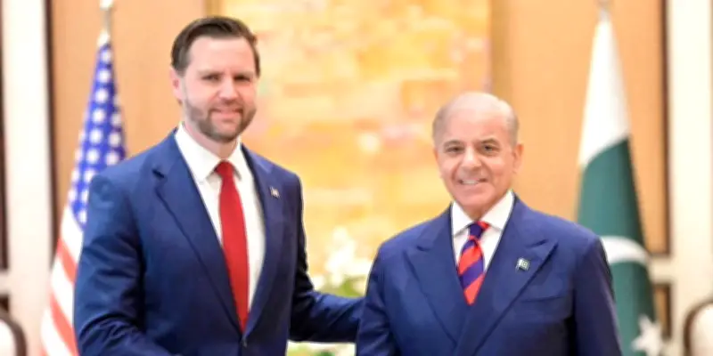 Négociations au Pakistan pour la paix au Moyen-Orient, Trump annonce le déblocage d'Ormuz