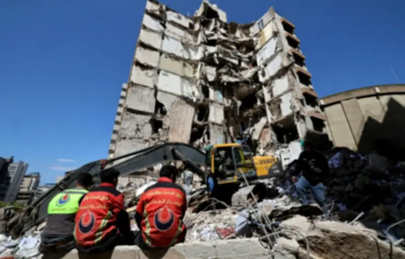 Négociations au Pakistan, retour d'Artémis 2, derniers billets pour Céline Dion