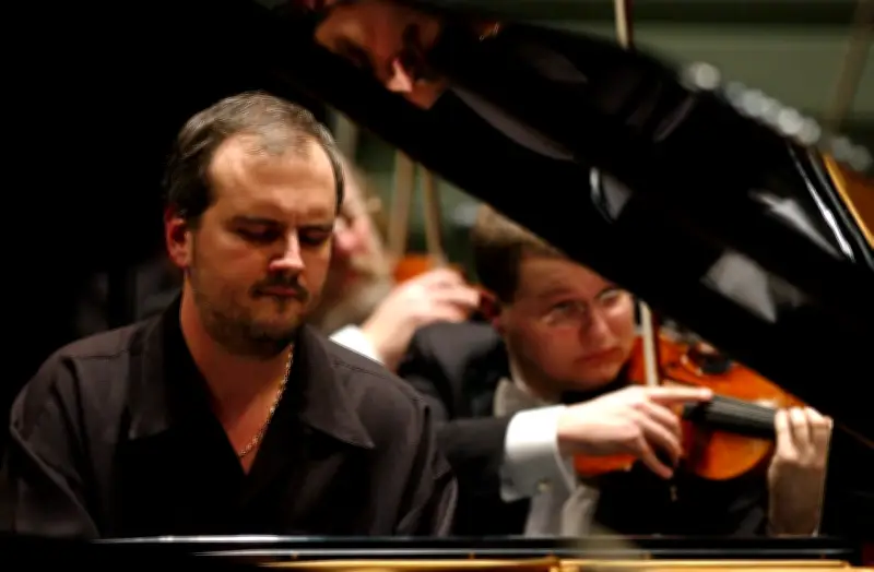 Nicholas Angelich, le piano absolu : un livre hommage à un pianiste aux amitiés plurielles