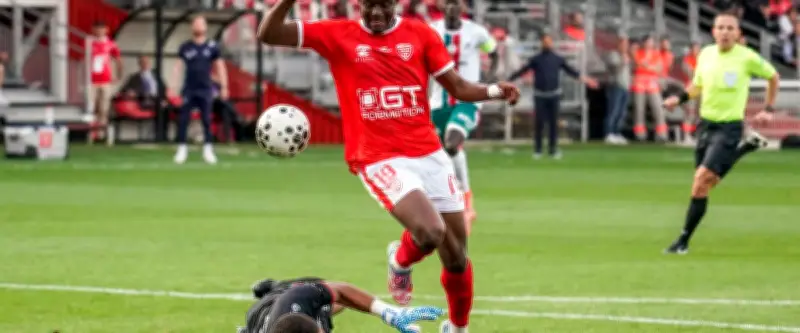 Nîmes Olympique chute face à Saint-Maur : analyse d'un revers stratégique en National 2