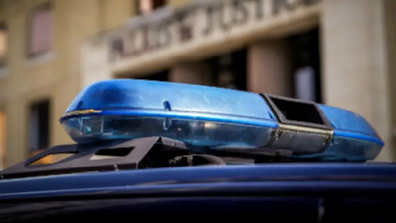 Nîmes : un trentenaire jugé pour agression au tournevis, procès renvoyé