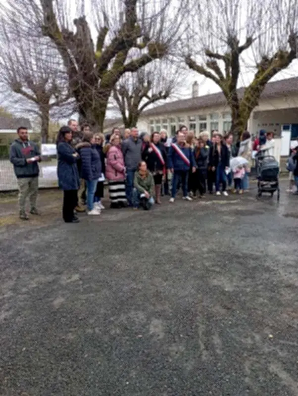 Noaillan mobilisé contre la suppression d'un poste d'enseignant malgré une hausse des effectifs