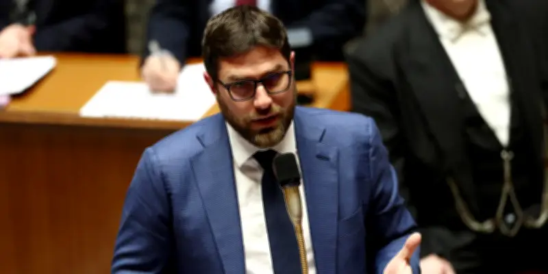 Nomination d'un lobbyiste pour réviser la relation bailleurs-locataires : une décision controversée