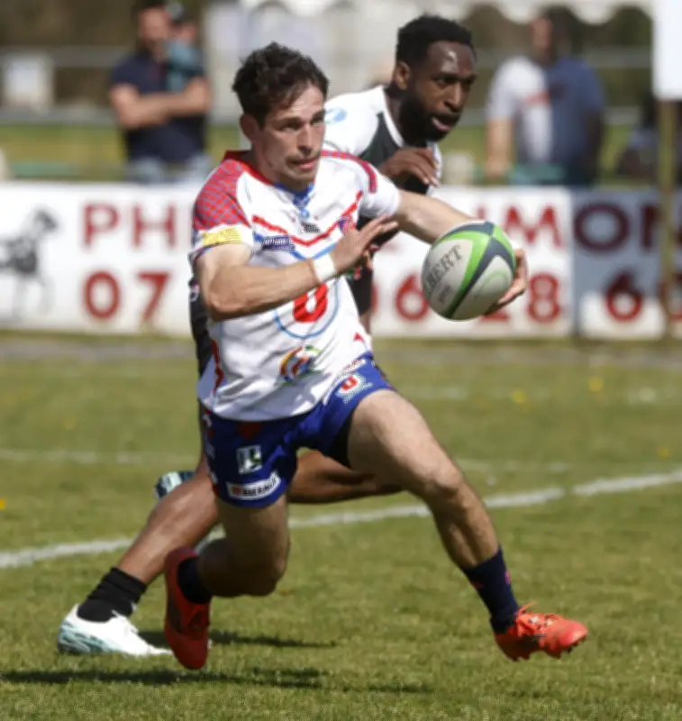 Nontron s'impose avec le bonus offensif face à Auray (45-24)