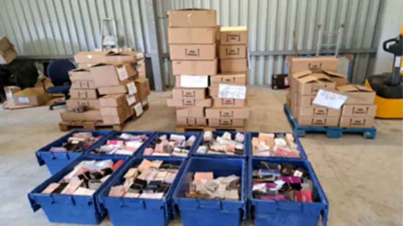Nouveau coup de filet des douanes de Millau : 58 642 parfums contrefaits saisis sur l'A75