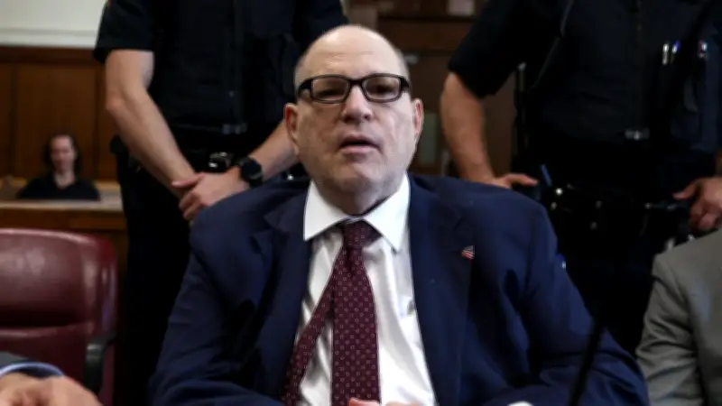 Nouveau procès Weinstein : témoignage poignant d'une ex-actrice