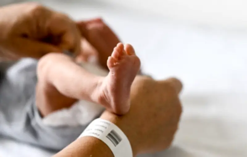 Nouvelle-Aquitaine : l'ARS envisage des réquisitions de médecins pour les maternités en crise