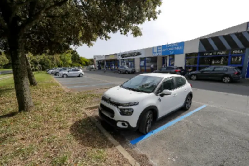 Nouvelle réglementation du stationnement rue de la Perruche à La Rochelle