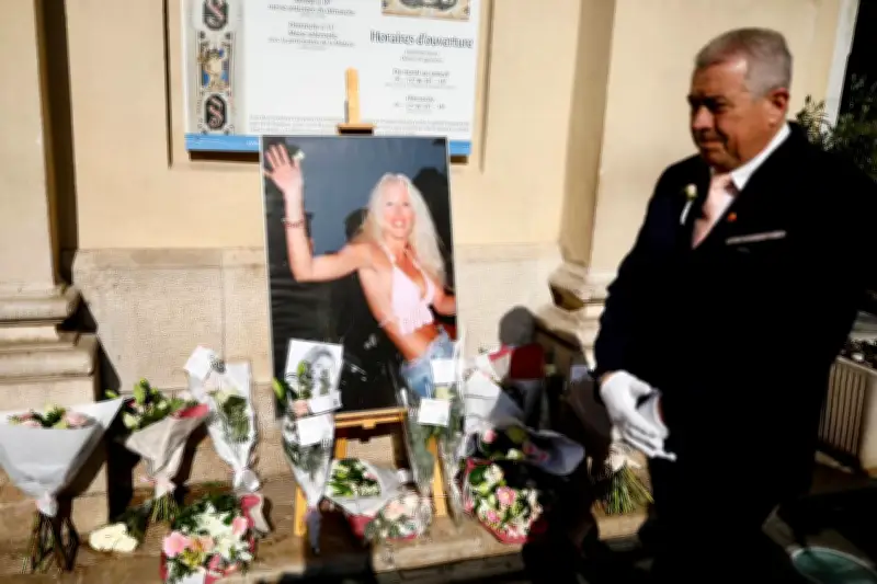 Obsèques de Loana à Nice : l'hommage déchirant de sa mère devant 400 personnes