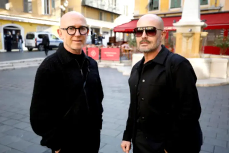 Obsèques de Loana : une foule émue rend hommage à l'icône de Loft Story à Nice