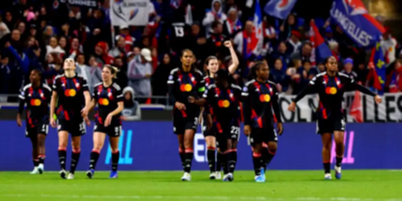 OL féminin : figure de proue du foot féminin français face à la précarité