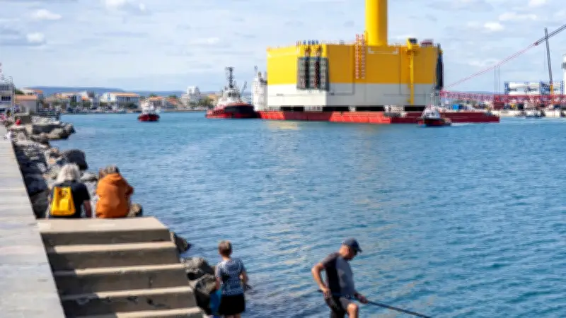 Éoliennes en mer : passion, questions et divisions à Port-la-Nouvelle