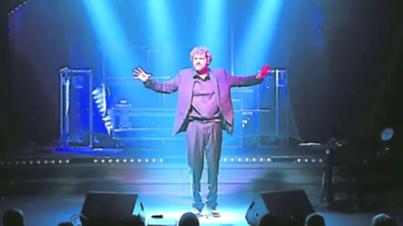 Olivier de Benoist interroge le bonheur familial dans son nouveau spectacle