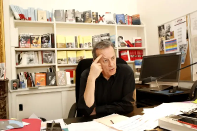 Olivier Nora limogé des Éditions Grasset, Vincent Bolloré étend son emprise