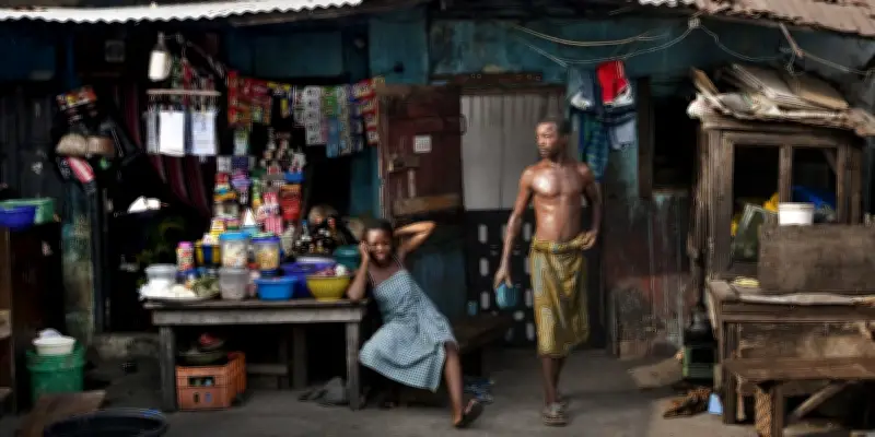 Oyinkan Braithwaite explore la condition féminine à Lagos dans un thriller fantastique