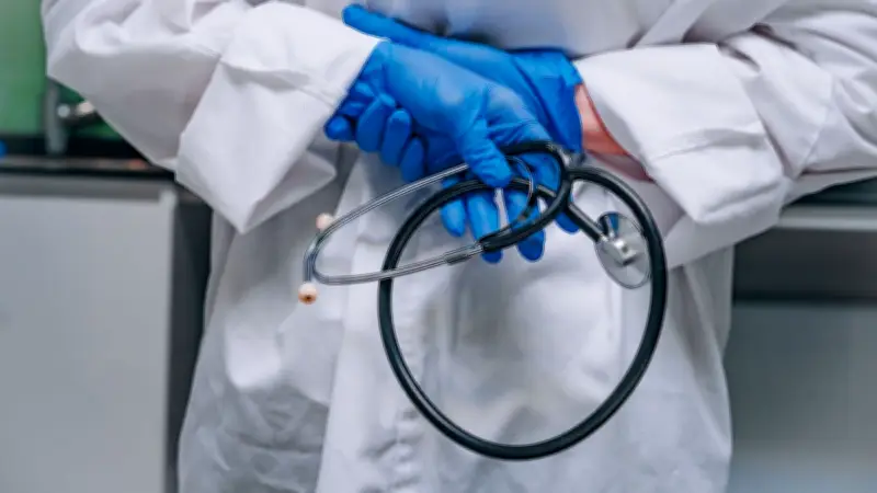 Padhue : ces médecins étrangers en France, bientôt titularisés plus simplement