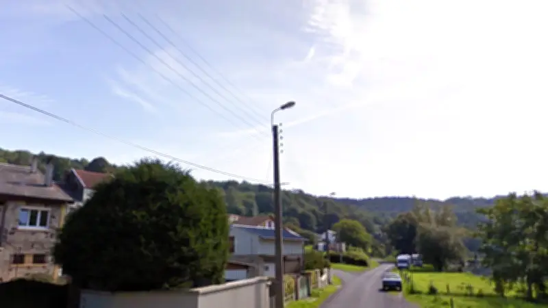 Parapentiste électrisé après avoir percuté une ligne à 400 volts dans les Ardennes