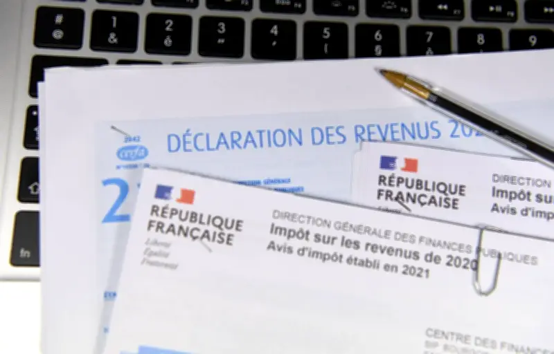 Parents isolés : la case T à cocher pour réduire son impôt sur le revenu en 2026