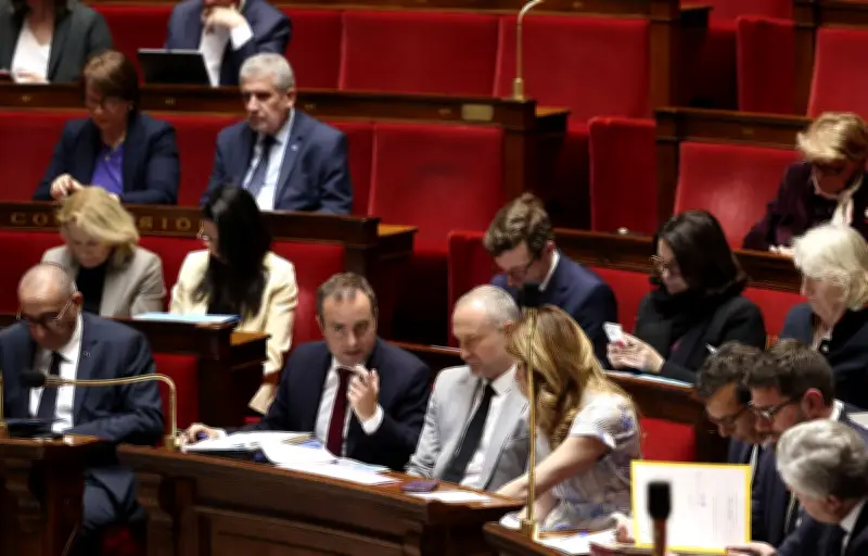 Patrimoine des ministres : diamants, comptes à découvert et appartements de luxe révélés