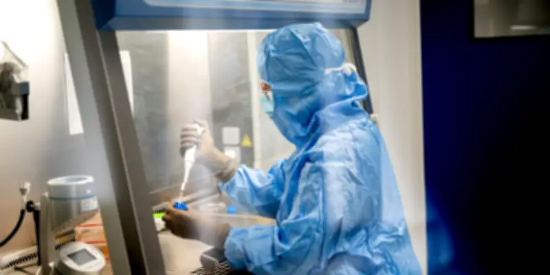 Peau artificielle : un défi scientifique majeur pour les grands brûlés