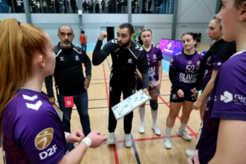 Pessac s'impose face à Nîmes en handball féminin pour son dernier match à domicile