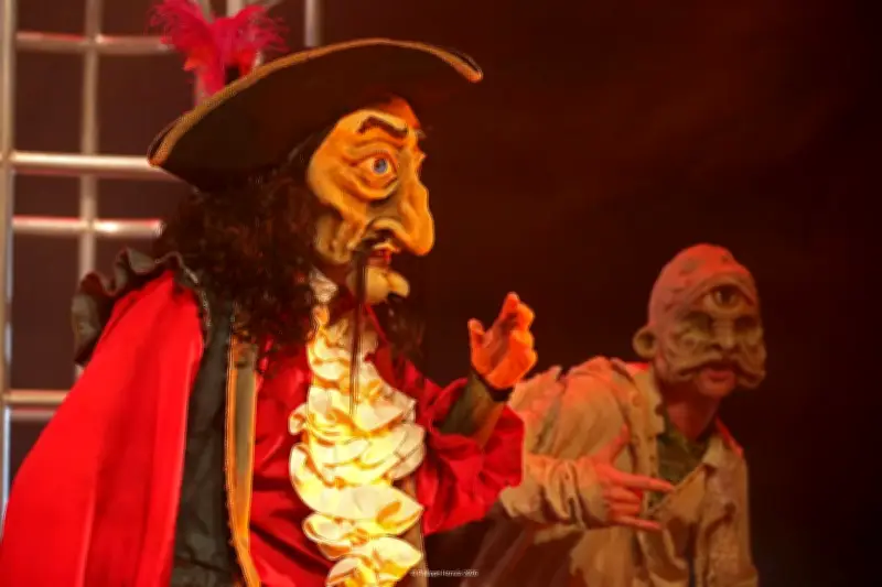 Peter Pan revisité par le Théâtre du Kronope : une réflexion sur l'imaginaire à l'ère numérique