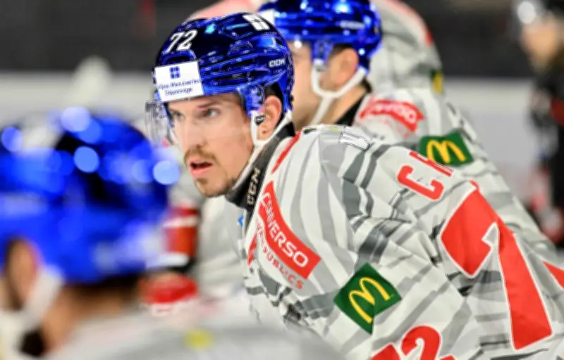 Pierre Crinon, le joueur de hockey des Brûleurs de loups, multiplie les incidents sur la glace