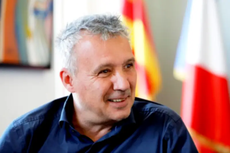 Pierre Luciano, de l'ombre à la mairie de Saint-Cyr : le parcours d'un chercheur devenu maire