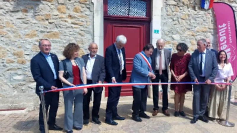 Pierrerue inaugure sa mairie rénovée et une nouvelle bibliothèque conviviale