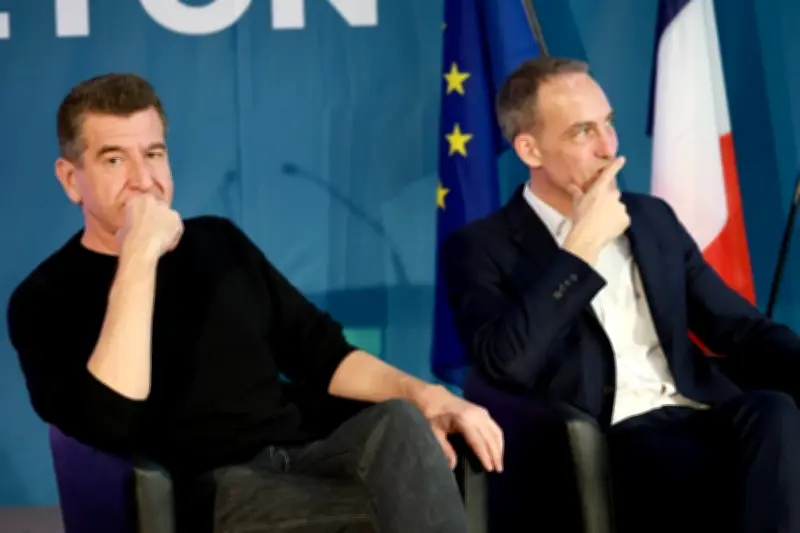 Pigasse et Glucksmann en Bretagne : une confrontation sans éclat