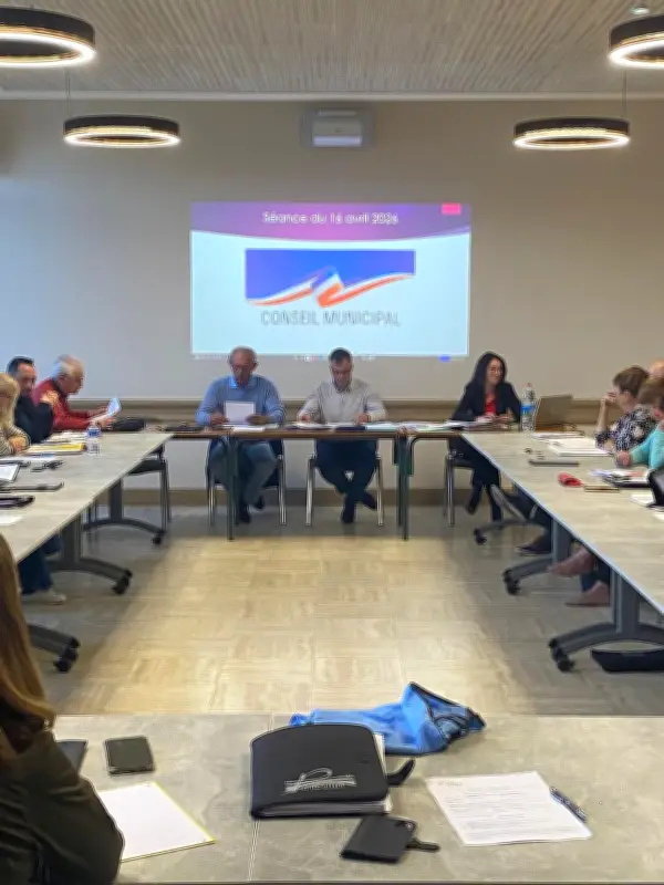 Pineuilh adopte un budget 2026 équilibré avec stabilité fiscale et investissements