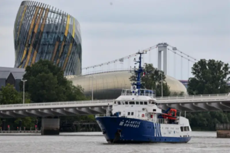 Plastic Odyssey à Bordeaux : l'urgence de réduire le plastique