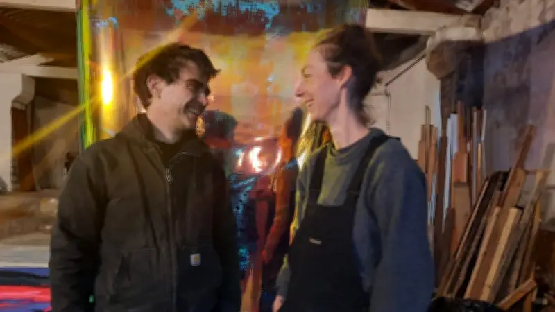 Plier le temps : une exposition immersive qui transforme la chapelle des Pénitents d'Aniane