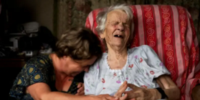 Plongée en images dans le quotidien des aides à domicile en Dordogne