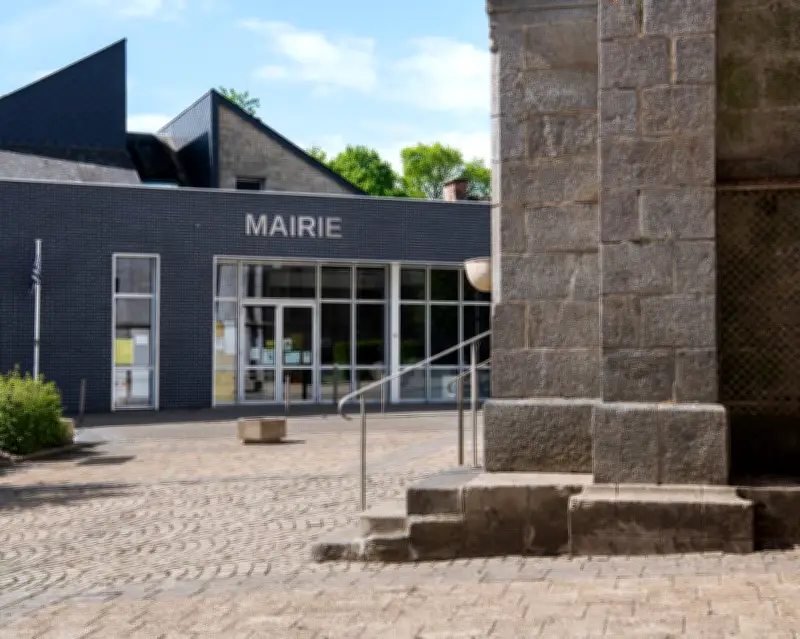 Plouasne : consternation après la mort d'une femme lors d'une intervention violente du maire