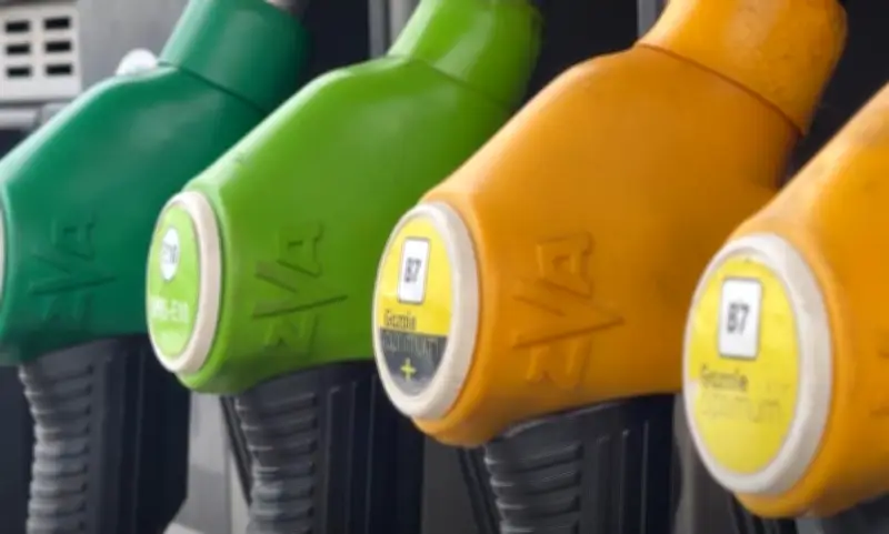 Pénuries de carburant en Gironde : les automobilistes revoient leurs projets pour Pâques