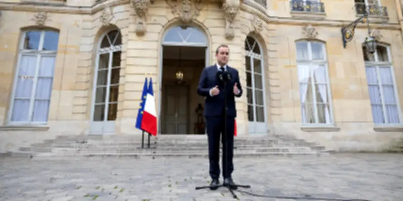 Pompes à chaleur et location de véhicules : les pistes de Sébastien Lecornu pour l'électrification