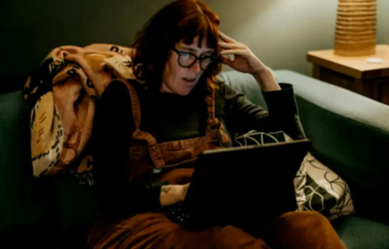 Pourquoi votre corps réagit aux mots : les neurosciences expliquent