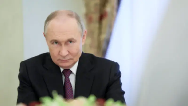 Poutine propose des négociations directes à l'Ukraine sans condition préalable