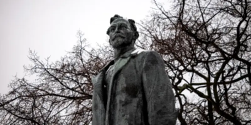 Poutine réhabilite Félix Dzerjinski, fondateur de la police politique soviétique