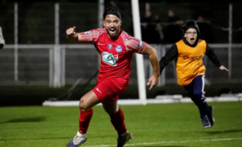 Périgny s'empare de la deuxième place après une victoire éclatante 7-0 face à Neuville